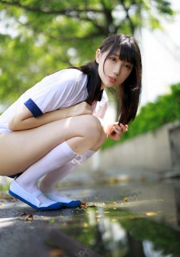 红衣小女孩2